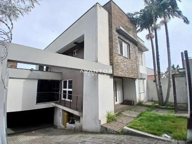 Casa / Sobrado para Venda em Santa Maria/RS Nossa Senhora de Lourdes 4 Quartos