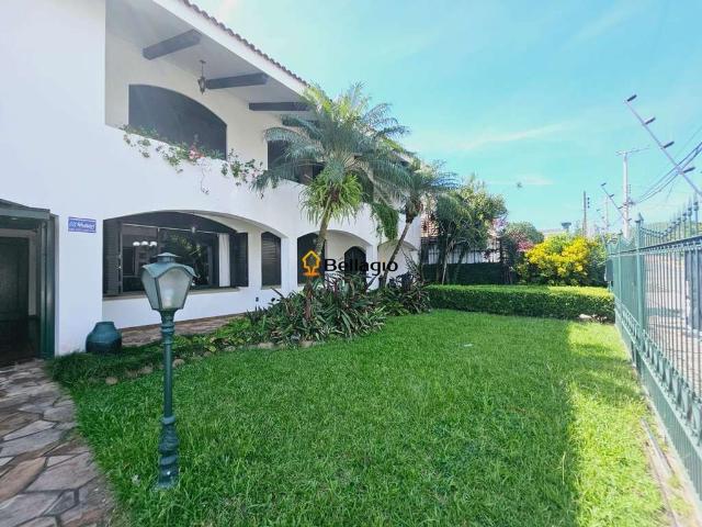 Casa / Sobrado para Venda em Santa Maria/RS Nossa Senhora de Lourdes 5 Quartos