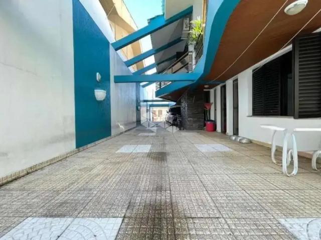 Casa / Sobrado para Venda em Santa Maria/RS Nossa Senhora de Lourdes 6 Quartos