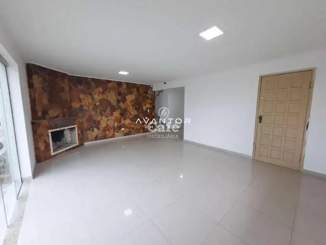 Casa / Sobrado para Venda em Santa Maria/RS Nossa Senhora Medianeira 5 Quartos
