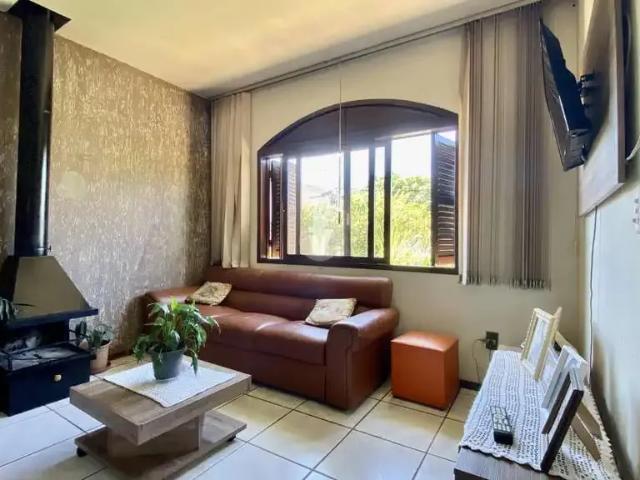 Casa / Sobrado para Venda em Santa Maria/RS Nossa Senhora Medianeira 3 Quartos