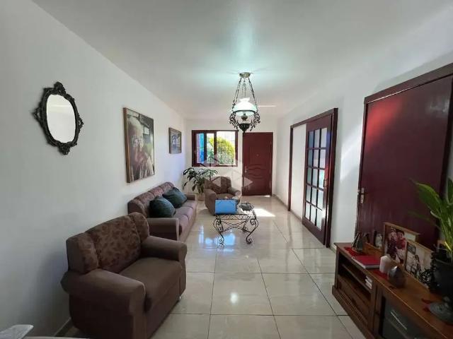 Casa / Sobrado para Venda em Santa Maria/RS Nossa Senhora Medianeira 3 Quartos