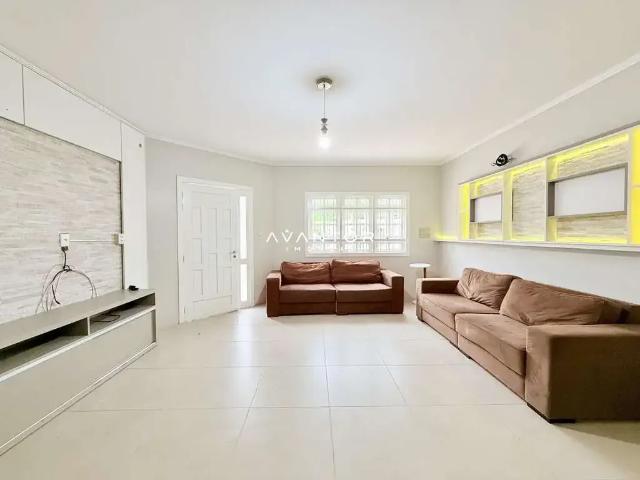 Casa / Sobrado para Venda em Santa Maria/RS Nossa Senhora Medianeira 3 Quartos
