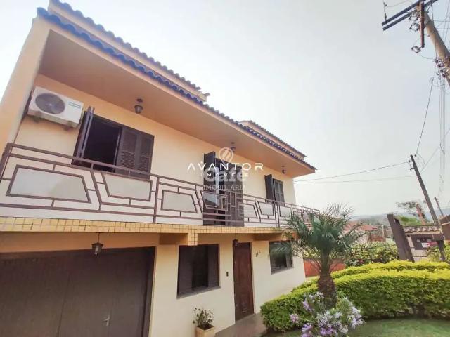 Casa / Sobrado para Venda em Santa Maria/RS Camobi 5 Quartos