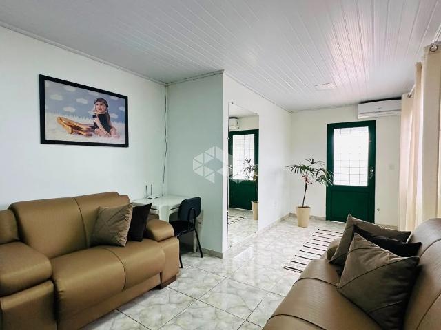 Casa / Sobrado para Venda em Santa Maria/RS Camobi 2 Quartos