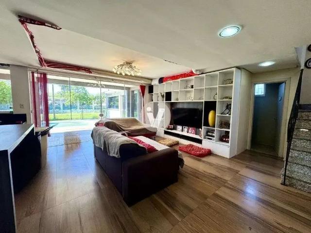 Casa / Sobrado para Venda em Santa Maria/RS Camobi 2 Quartos