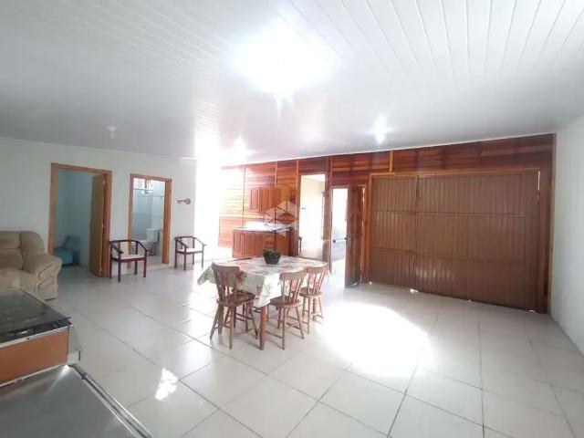 Casa / Sobrado para Venda em Santa Maria/RS Camobi 2 Quartos