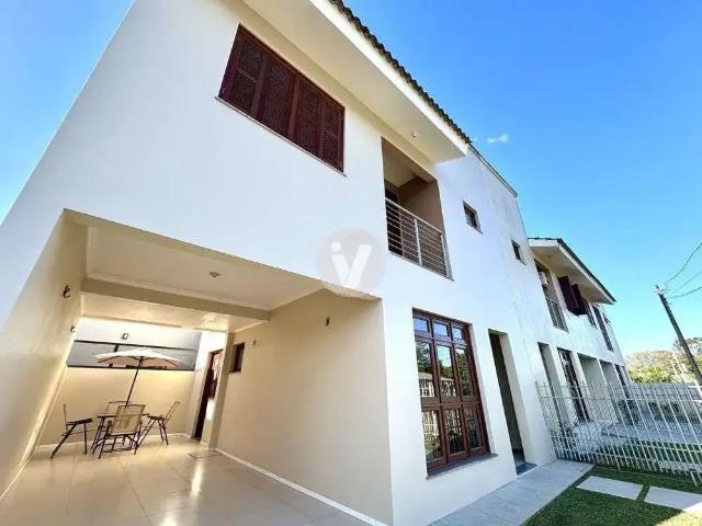 Casa / Sobrado para Venda em Santa Maria/RS Camobi 3 Quartos