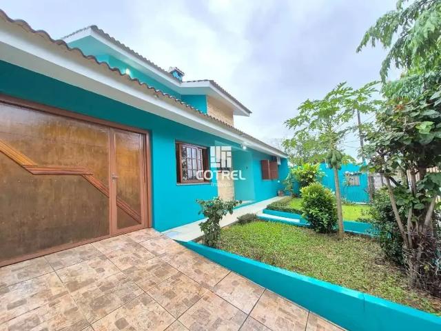 Casa / Sobrado para Venda em Santa Maria/RS Camobi 3 Quartos