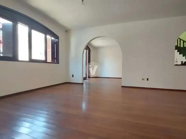 Casa / Sobrado para Venda em Santa Maria/RS Centro 4 Quartos