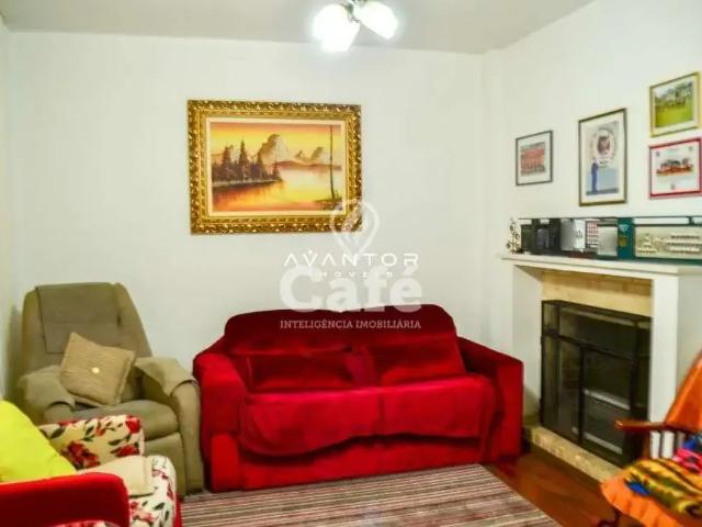 Casa / Sobrado para Venda em Santa Maria/RS Centro 4 Quartos