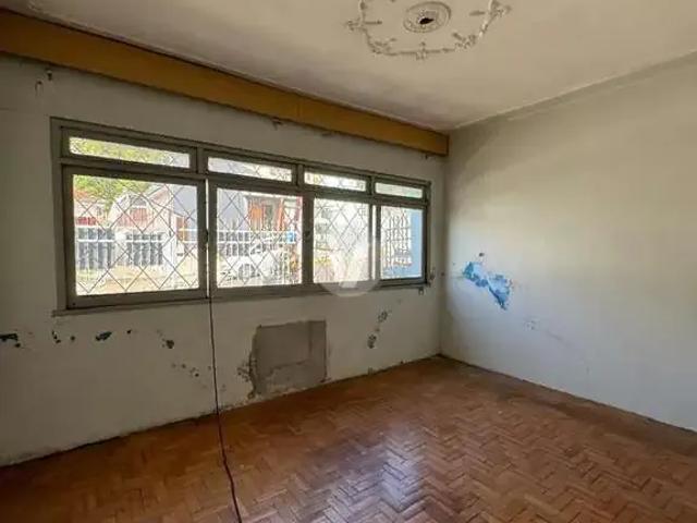 Casa / Sobrado para Venda em Santa Maria/RS Centro 6 Quartos