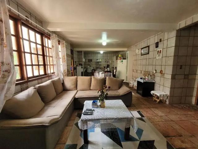 Casa / Sobrado para Venda em Santa Maria/RS Centro 6 Quartos