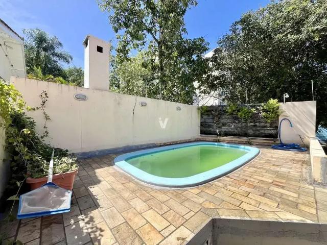 Casa / Sobrado para Venda em Santa Maria/RS Centro 3 Quartos