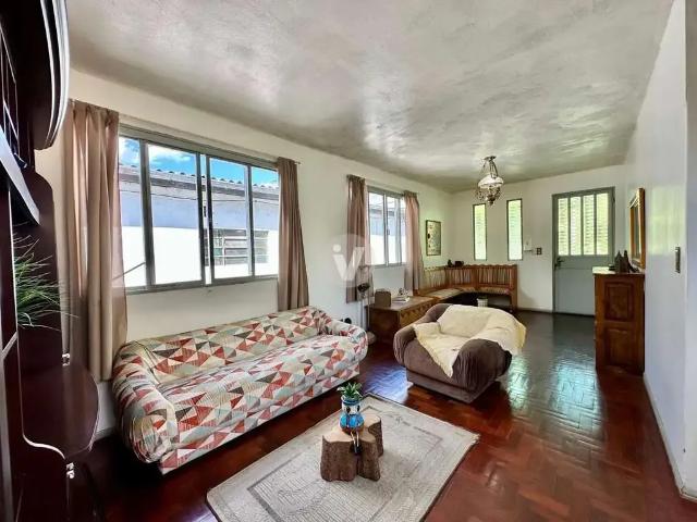 Casa / Sobrado para Venda em Santa Maria/RS Centro 3 Quartos