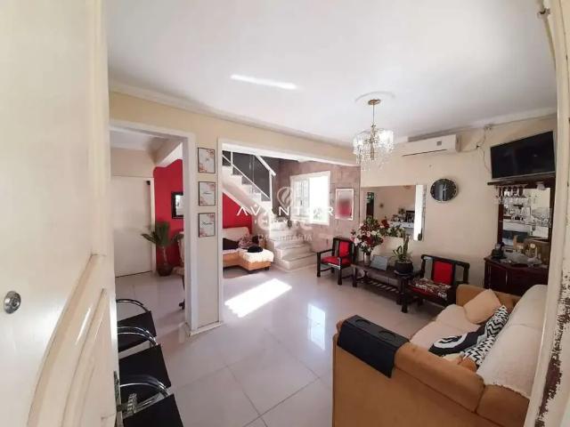 Casa / Sobrado para Venda em Santa Maria/RS Chácara das Flores 6 Quartos