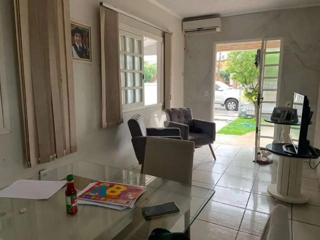 Casa / Sobrado para Venda em Santa Maria/RS Juscelino Kubitschek 1 Quartos