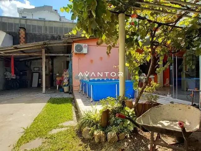 Casa / Sobrado para Venda em Santa Maria/RS Juscelino Kubitschek 2 Quartos