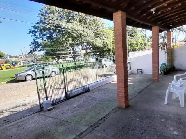 Casa / Sobrado para Venda em Santa Maria/RS Juscelino Kubitschek 3 Quartos