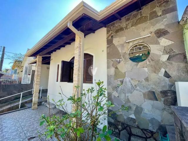 Casa / Sobrado para Venda em Santa Maria/RS Juscelino Kubitschek 3 Quartos