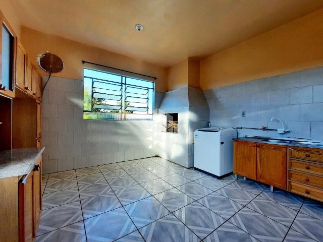 Casa / Sobrado para Venda em Santa Maria/RS Juscelino Kubitschek 3 Quartos