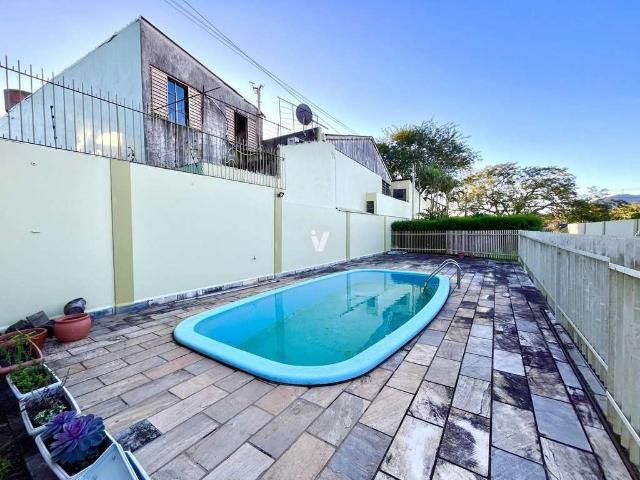 Casa / Sobrado para Venda em Santa Maria/RS Juscelino Kubitschek 3 Quartos