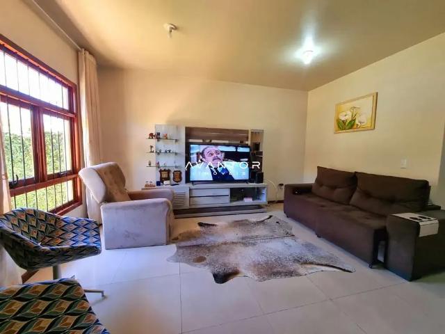 Casa / Sobrado para Venda em Santa Maria/RS Juscelino Kubitschek 3 Quartos