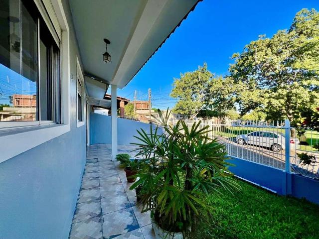 Casa / Sobrado para Venda em Santa Maria/RS Juscelino Kubitschek 3 Quartos