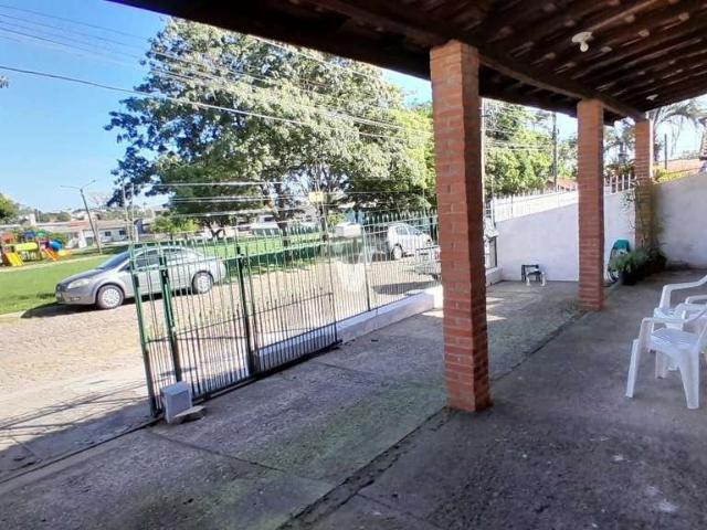 Casa / Sobrado para Venda em Santa Maria/RS Juscelino Kubitschek 3 Quartos
