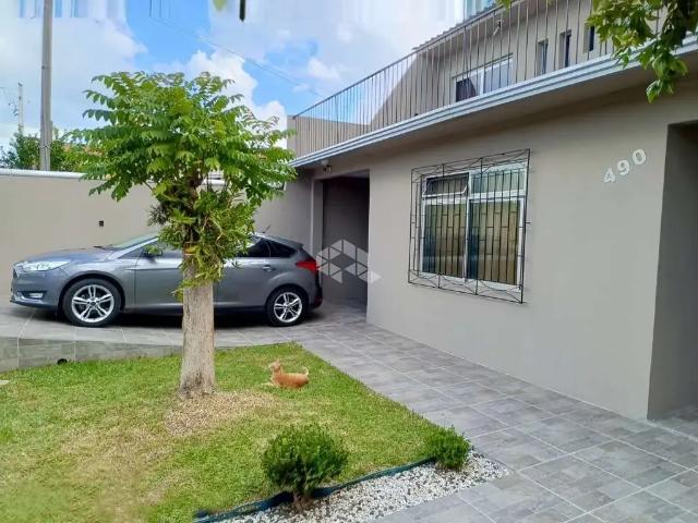 Casa / Sobrado para Venda em Santa Maria/RS Juscelino Kubitschek 5 Quartos