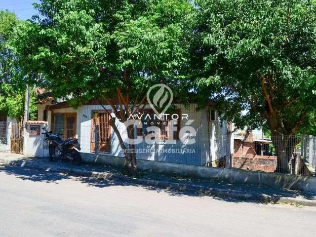 Casa / Sobrado para Venda em Santa Maria/RS Juscelino Kubitschek 5 Quartos