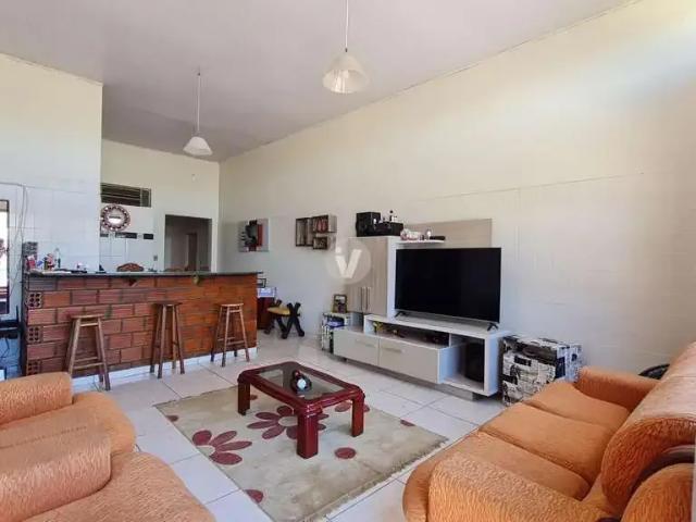 Casa / Sobrado para Venda em Santa Maria/RS Juscelino Kubitschek 5 Quartos