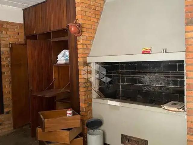 Casa / Sobrado para Venda em Santa Maria/RS Patronato 4 Quartos