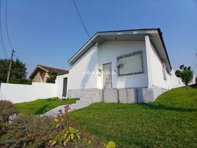 Casa / Sobrado para Venda em Santa Maria/RS Patronato 3 Quartos
