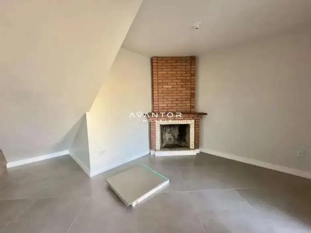 Casa / Sobrado para Venda em Santa Maria/RS Pé de Plátano 4 Quartos