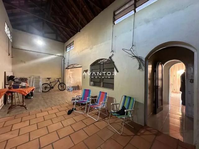 Casa / Sobrado para Venda em Santa Maria/RS Pé de Plátano 4 Quartos