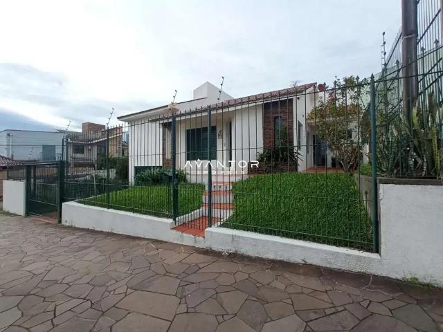 Casa / Sobrado para Venda em Santa Maria/RS Presidente João Goulart 3 Quartos