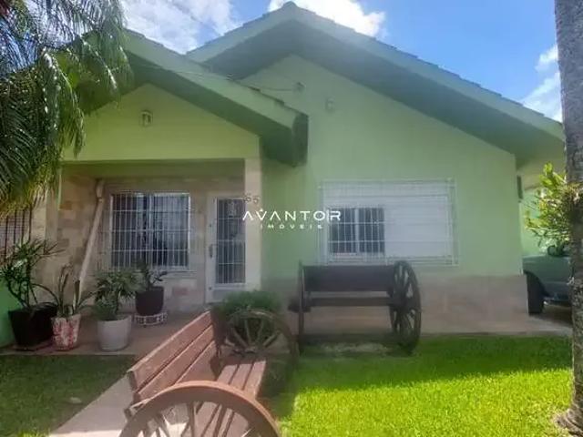 Casa / Sobrado para Venda em Santa Maria/RS São José 3 Quartos