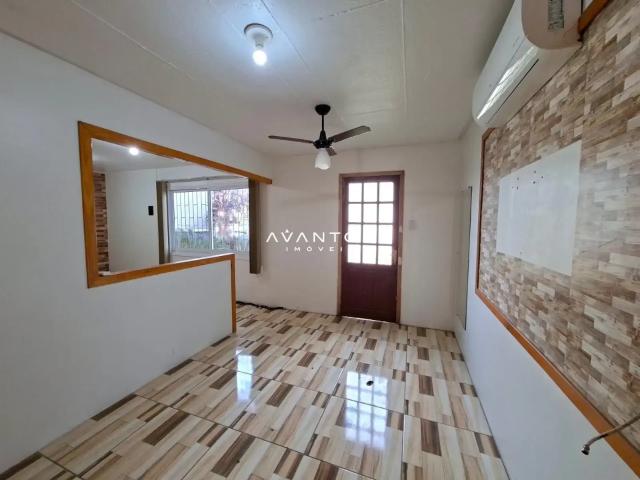 Casa / Sobrado para Venda em Santa Maria/RS Tancredo Neves 2 Quartos