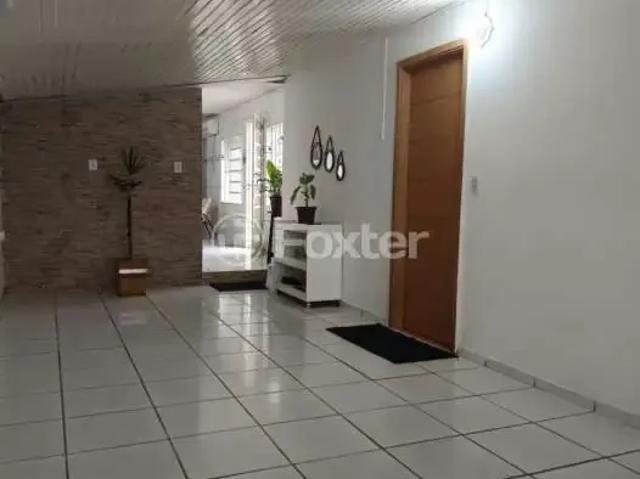 Casa / Sobrado para Venda em Santa Maria/RS Tancredo Neves 3 Quartos