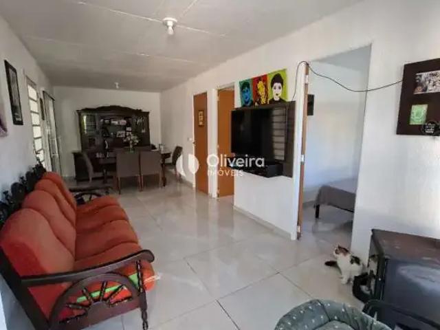 Casa / Sobrado para Venda em Santa Maria/RS Tancredo Neves 3 Quartos