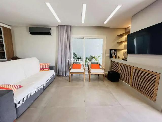 Casa / Sobrado para Venda em Santa Maria/RS Tomazetti 4 Quartos