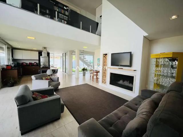 Casa / Sobrado para Venda em Santa Maria/RS Tomazetti 3 Quartos