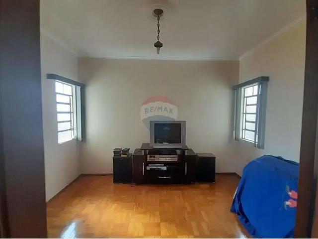 Casa / Sobrado para Venda em Santa Rita do Passa Quatro/SP Centro 3 Quartos