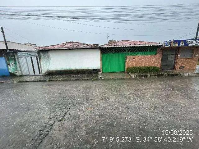 Casa / Sobrado para Venda em Santa Rita/PB Plano de Vida 2 Quartos