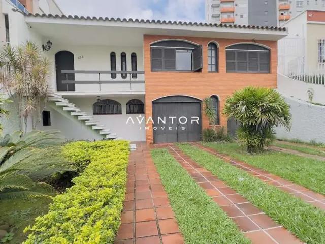 Casa / Sobrado para Venda em Santa Rosa/RS Centro 3 Quartos