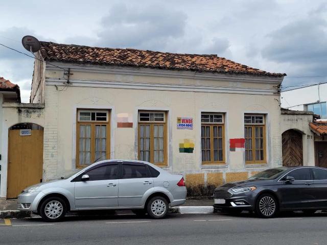 Casa / Sobrado para Venda em Santana de Parnaíba/SP Centro 2 Quartos