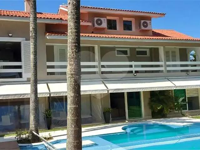 Casa / Sobrado para Venda em Santana de Parnaíba/SP Alphaville 4 Quartos