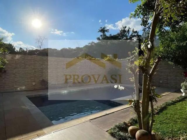 Casa / Sobrado para Venda em Santana de Parnaíba/SP Alphaville 4 Quartos