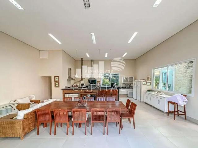 Casa / Sobrado para Venda em Santana de Parnaíba/SP Alphaville 4 Quartos